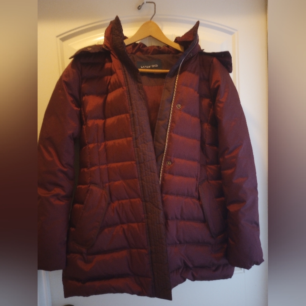 Land's End Women's Medium Maroon Parka